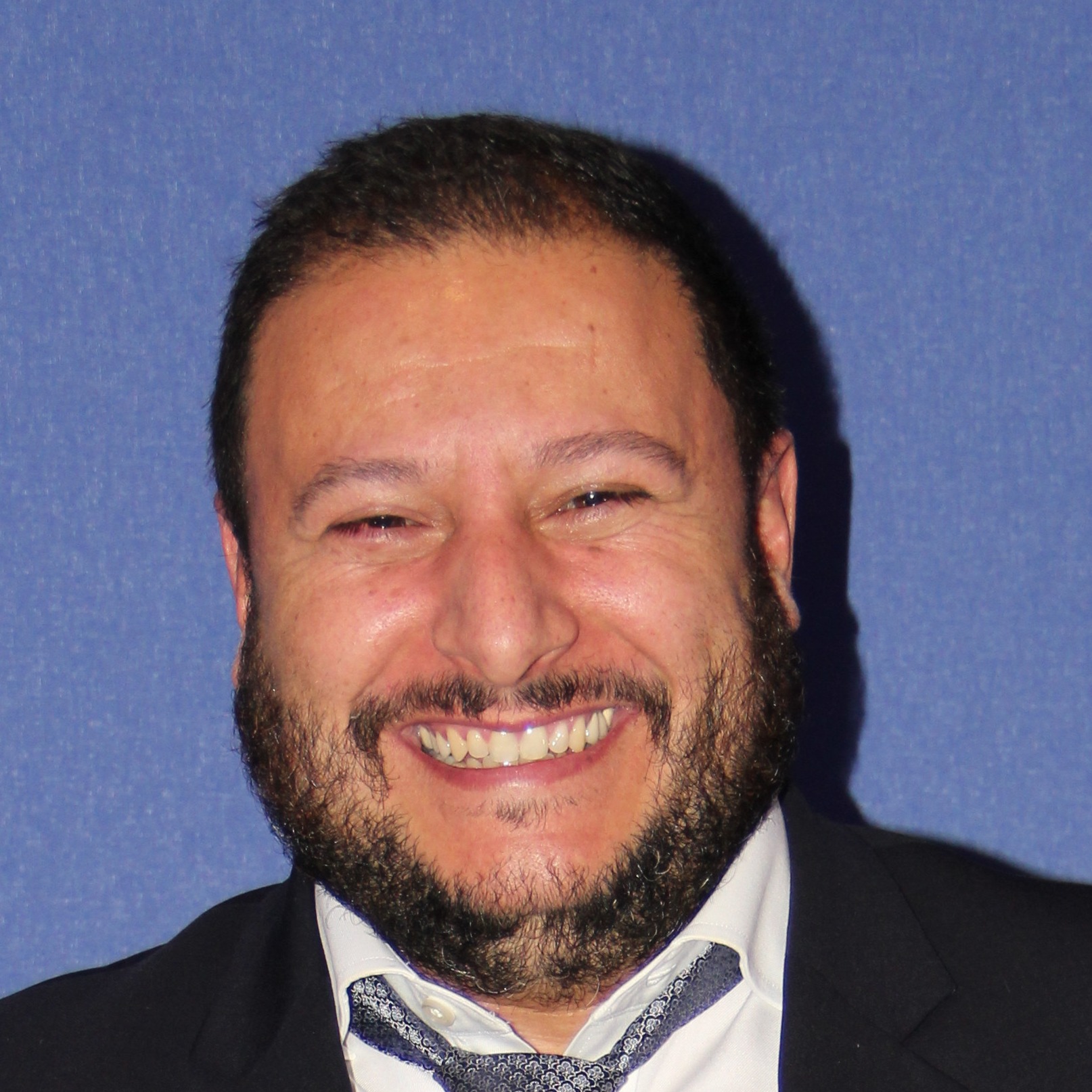 Portrait de Douglas Smadja, colistier de la liste En avant Rosny pour les municipales 2026 à Rosny-sous-Bois